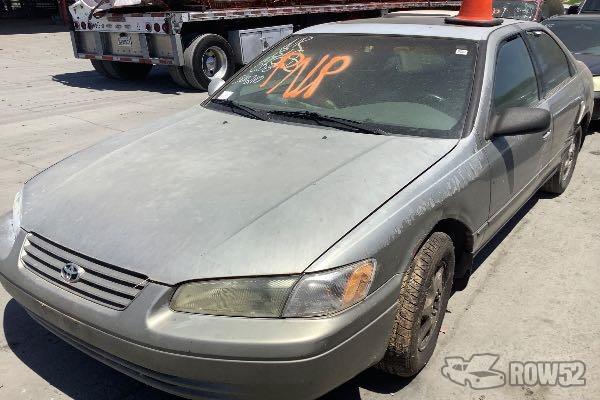 Photo of 1998 Toyota Camry