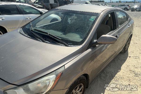 Photo of 2012 Hyundai Accent