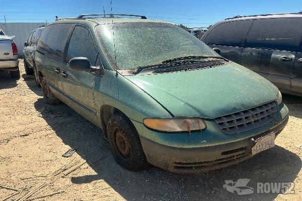Photo of 1999 Plymouth Voyager