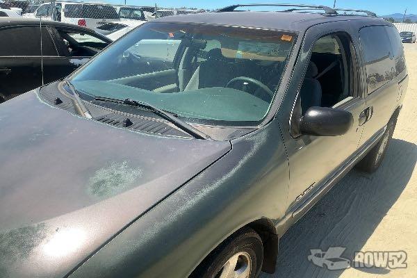 Photo of 1999 Nissan Quest