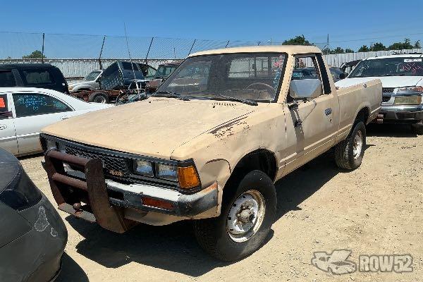 Photo of 1985 Nissan Pickup