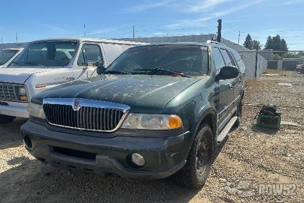 Photo of 1999 Lincoln Navigator