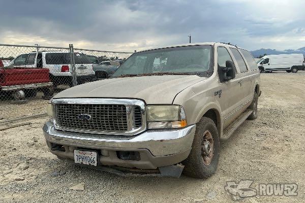 Photo of 2004 Ford Excursion