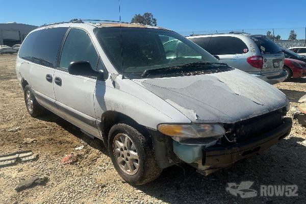 Photo of 1996 Plymouth Grand Voyager