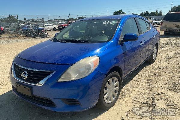 Photo of 2012 Nissan Versa