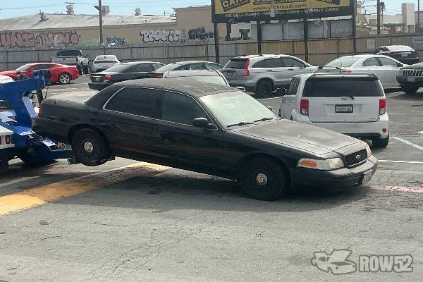 Photo of 2005 Ford Crown Victoria