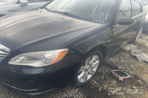Photo of 2013 Chrysler 200
