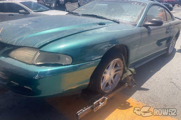 Photo of 1998 Ford Mustang