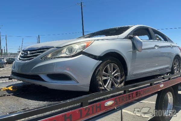 Photo of 2011 Hyundai Sonata