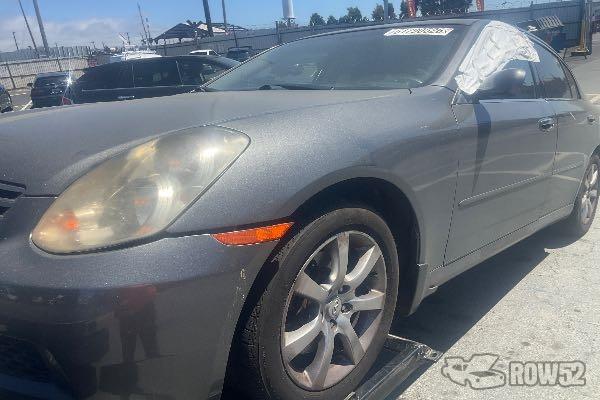 Photo of 2005 Infiniti G35