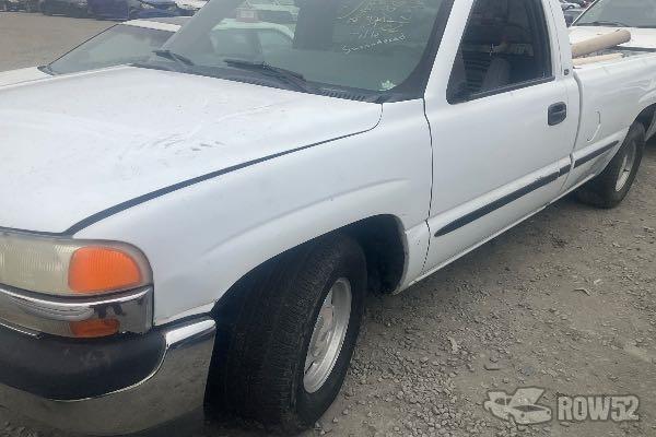 Photo of 2000 GMC Sierra 1500