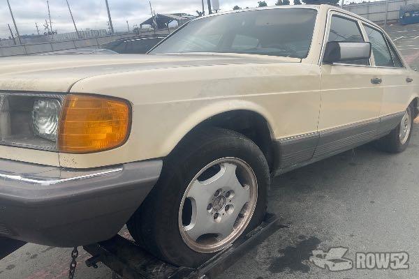 Photo of 1984 Mercedes-Benz 300