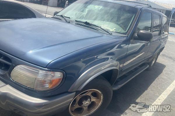 Photo of 2001 Ford Explorer