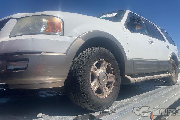 Photo of 2004 Ford Expedition