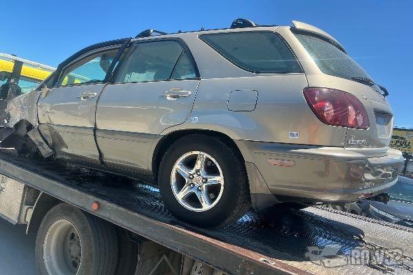 Photo of 1999 Lexus RX 300