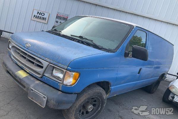 Photo of 1999 Ford Econoline