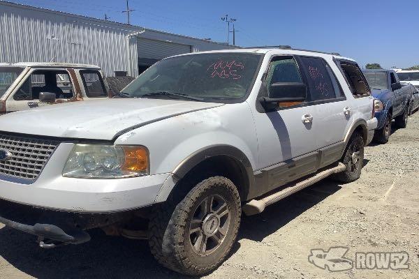 Photo of 2004 Ford Expedition