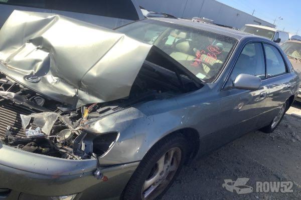 Photo of 2000 Lexus ES 300