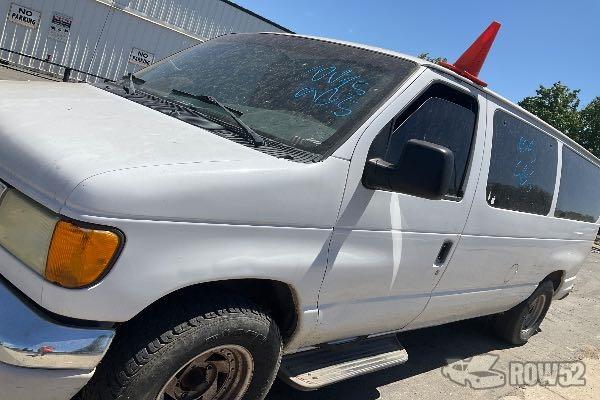 Photo of 2003 Ford Econoline