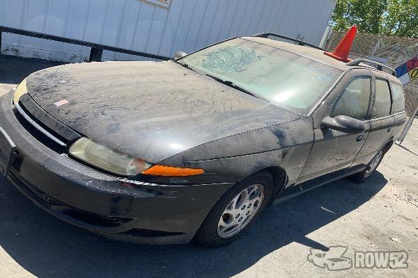 Photo of 2002 Saturn LW