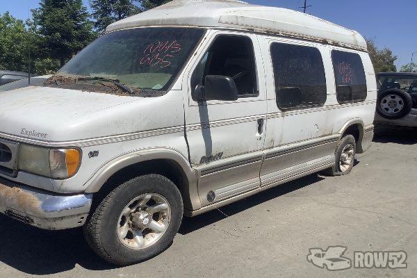 Photo of 2000 Ford Econoline
