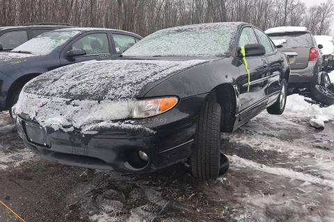Photo of 2003 Pontiac Grand Prix