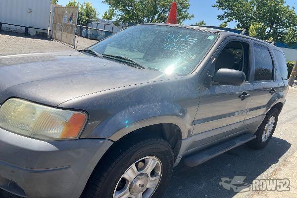 Photo of 2004 Ford Escape
