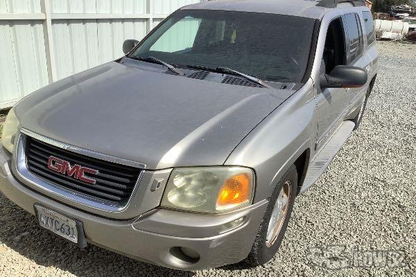 Photo of 2002 GMC Envoy