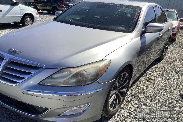 Photo of 2012 Hyundai Genesis