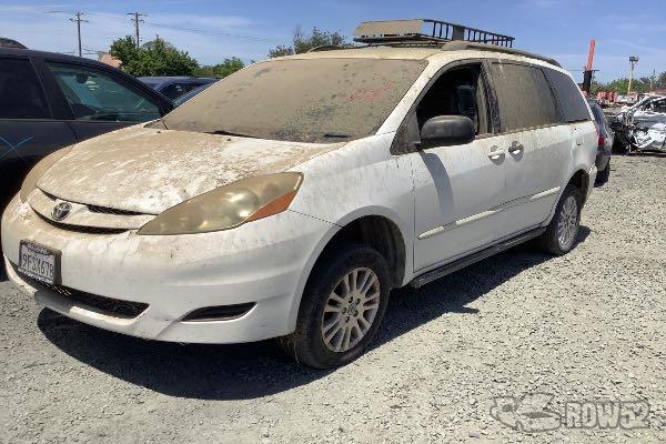 Photo of 2007 Toyota Sienna