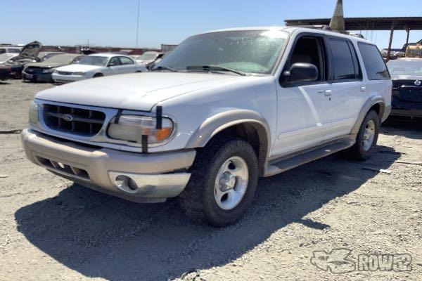 Photo of 2000 Ford Explorer