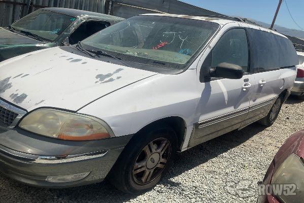 Photo of 2003 Ford Windstar