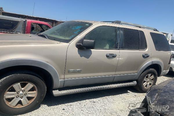 Photo of 2006 Ford Explorer
