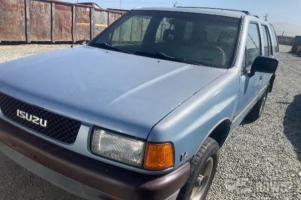 Photo of 1991 Isuzu Rodeo