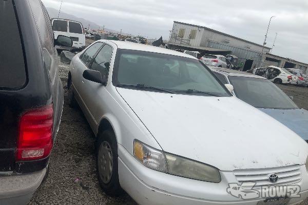 Photo of 1998 Toyota Camry