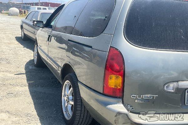 Photo of 1999 Nissan Quest