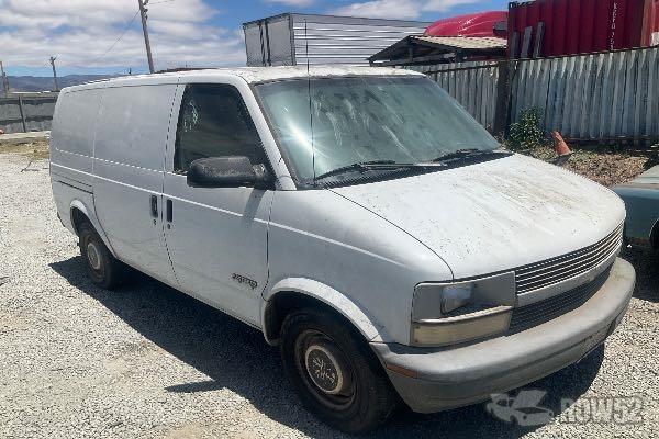 Photo of 2000 Chevrolet Astro