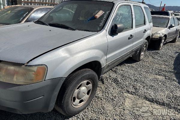 Photo of 2004 Ford Escape
