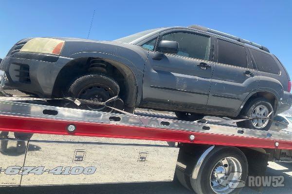 Photo of 2004 Mitsubishi Endeavor
