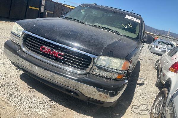 Photo of 2003 GMC Yukon XL