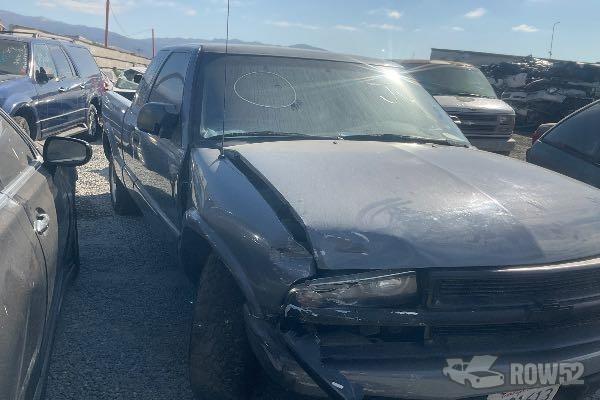 Photo of 2001 Chevrolet S10 Pickup