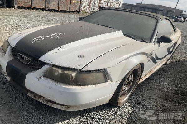 Photo of 2000 Ford Mustang