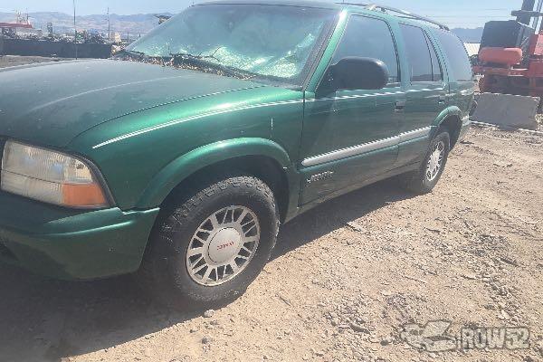 Photo of 1999 GMC Envoy
