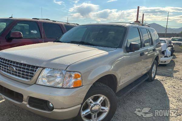 Photo of 2004 Ford Explorer