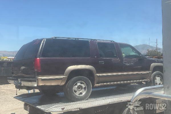 Photo of 1997 GMC Suburban