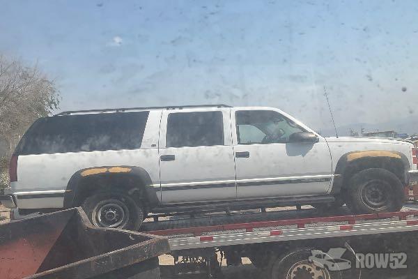 Photo of 1997 GMC Suburban