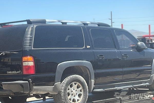 Photo of 2002 Chevrolet Suburban