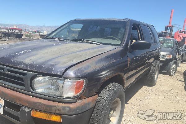Photo of 1997 Nissan Pathfinder