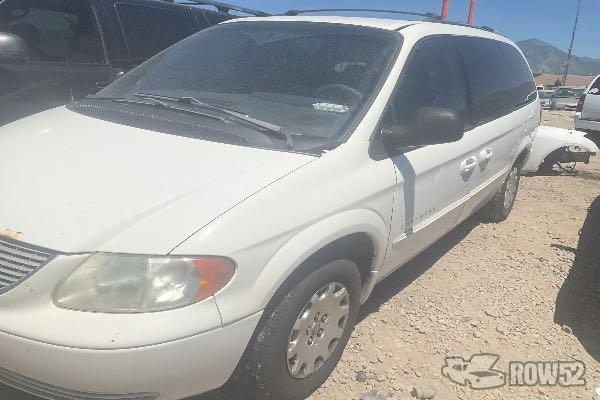 Photo of 2001 Chrysler Town & Country