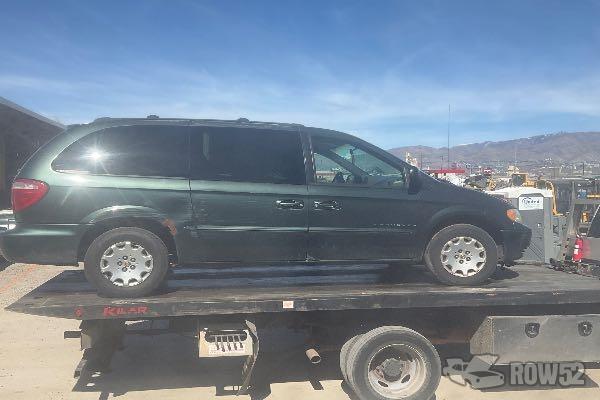 Photo of 2001 Chrysler Town & Country